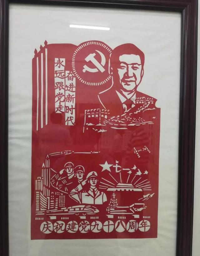 逃离阴暗的房屋