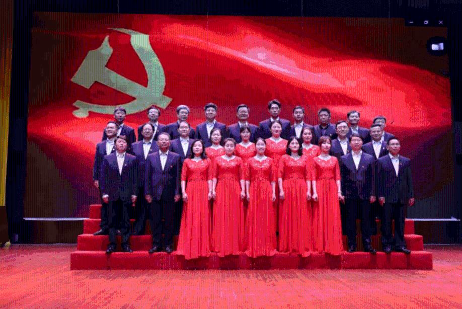 河南南阳学校火灾遇难者均为三年级学生……央媒发问，现场曝光